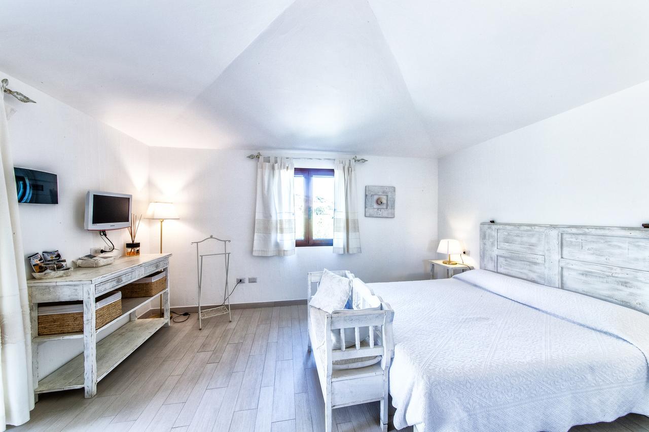 Cento Ulivi B&B Гольфо-Аранчі Екстер'єр фото