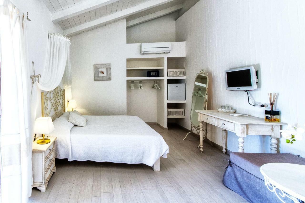 Cento Ulivi B&B Гольфо-Аранчі Екстер'єр фото